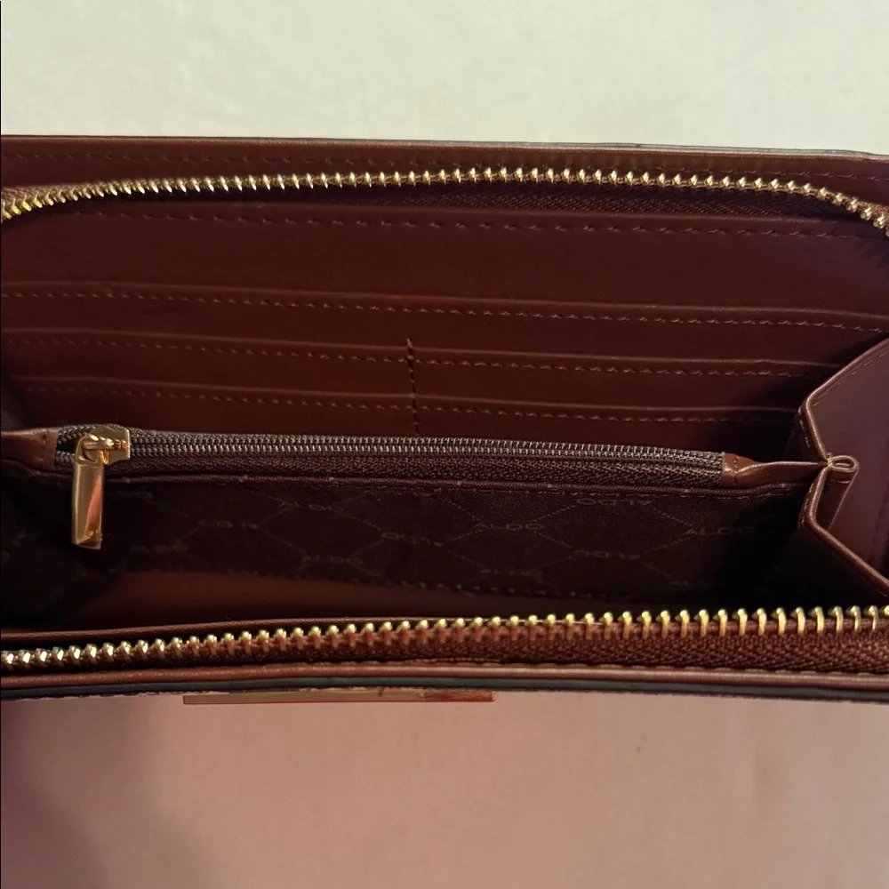 Floral and Tiger Print Women's Wallet - Picture 3 of 4